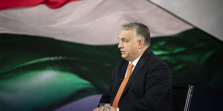 Orbán Viktor: Háború van, de Magyarországnak ebből a háborúból ki kell maradnia